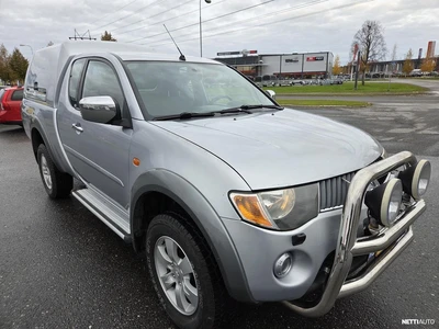 Mitsubishi L200 Club Cab Intense Magnum 2006, photo 4/11