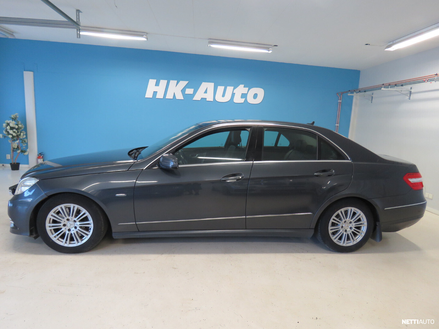 Mercedes-Benz E