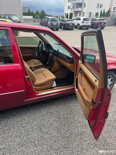Mercedes-Benz 250 250D W124 Auttomatti 1994, kuva 6/21