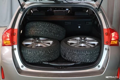 Toyota Auris 2015, photo 6/27