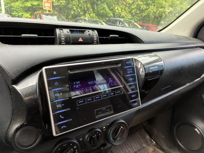 Toyota Hilux 2020, photo 5/5