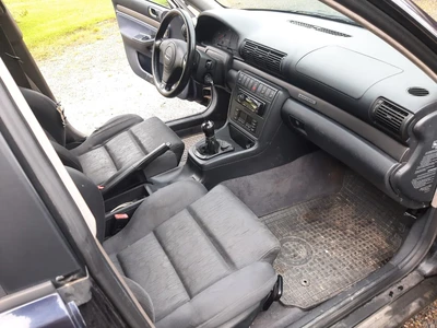 Audi A4 Avant 1,9 TDI quattro 1998, kuva 7/12