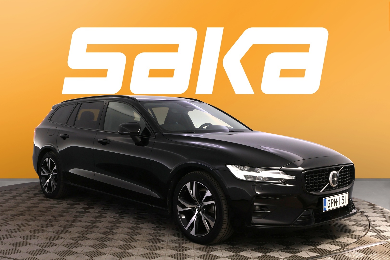 Volvo V60 B3 MHEV Business Plus Dark DCT aut
