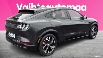 Ford Mustang Mach-E Standard Range AWD 2021, kuva 2/4