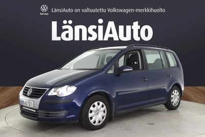 Volkswagen Touran 2010, photo 1/12