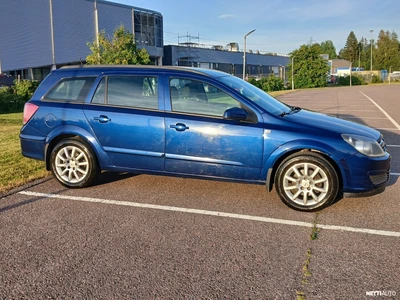 Opel Astra SportWagon. 2006, kuva 1/12