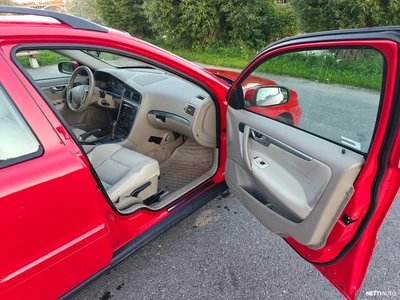 Volvo V70 2004, photo 5/13