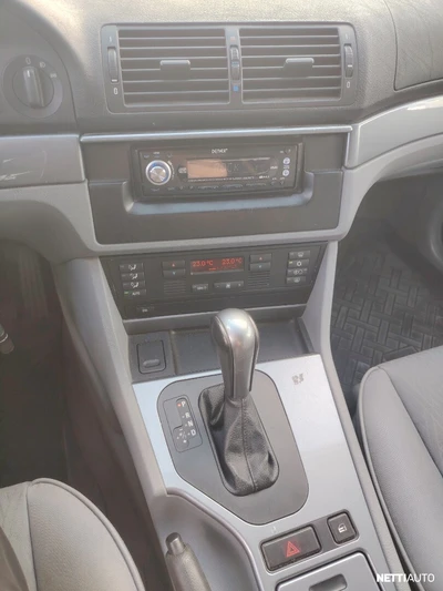 BMW 525 dA Touring 2003, kuva 5/25