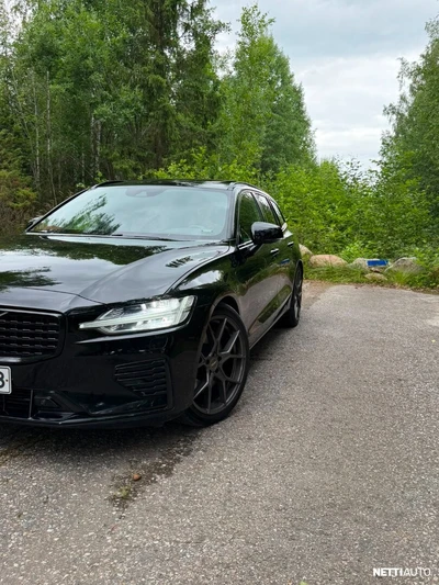 Volvo V60 T8 TwE AWD R-Design aut 2021, kuva 6/10