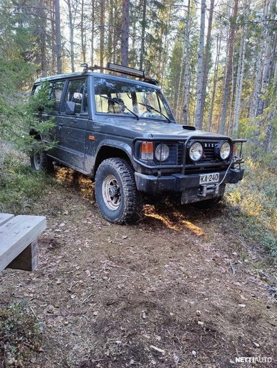 Mitsubishi Pajero 1989, photo 1/3