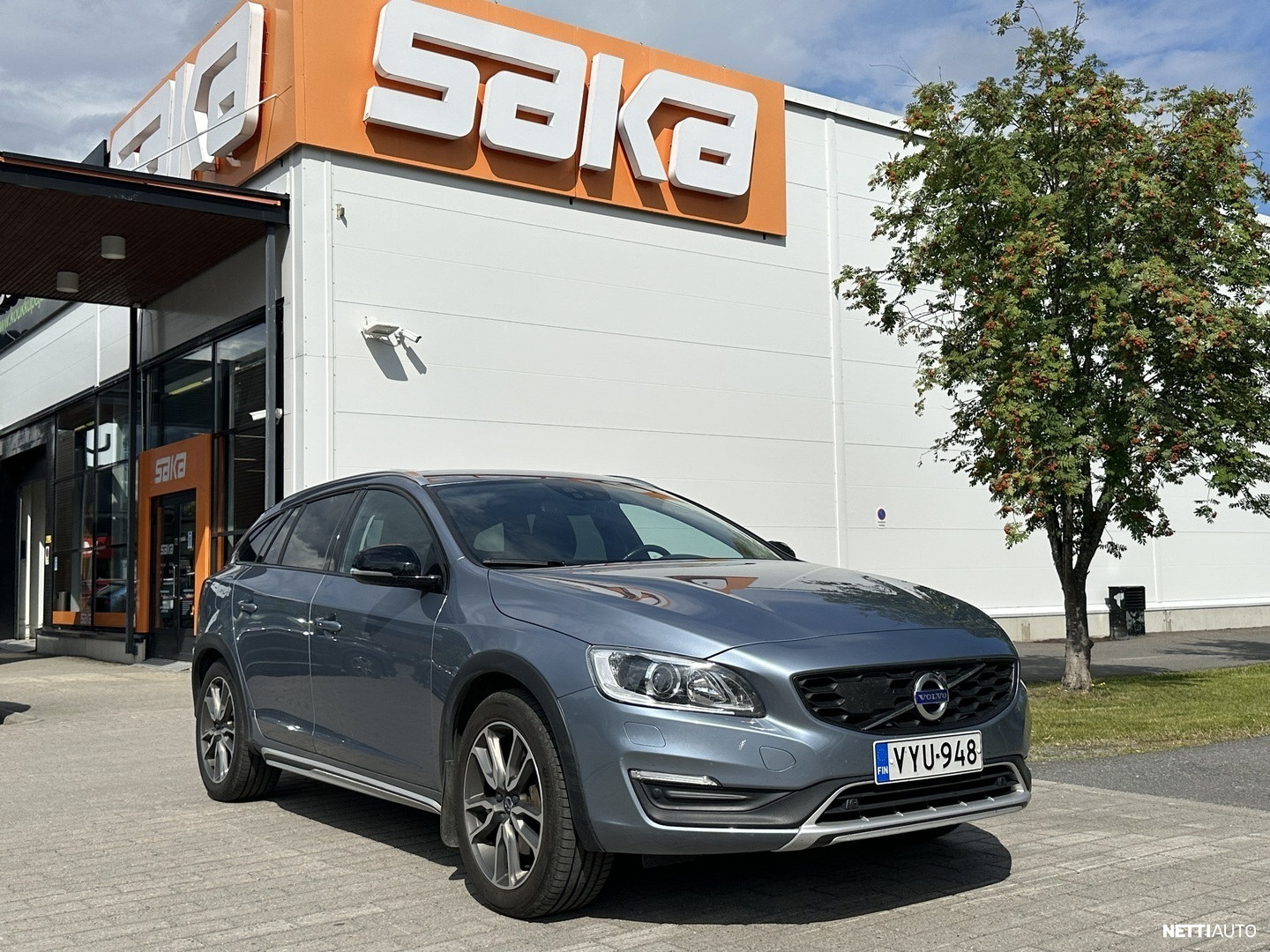 Volvo V60 Cross Country