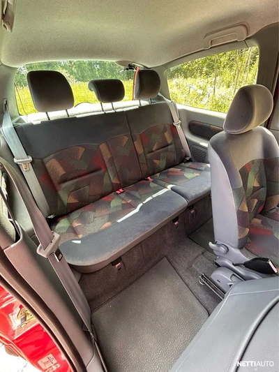 Renault Clio 2001, photo 6/10