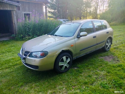 Nissan Almera 1.5 2003, photo 1/6