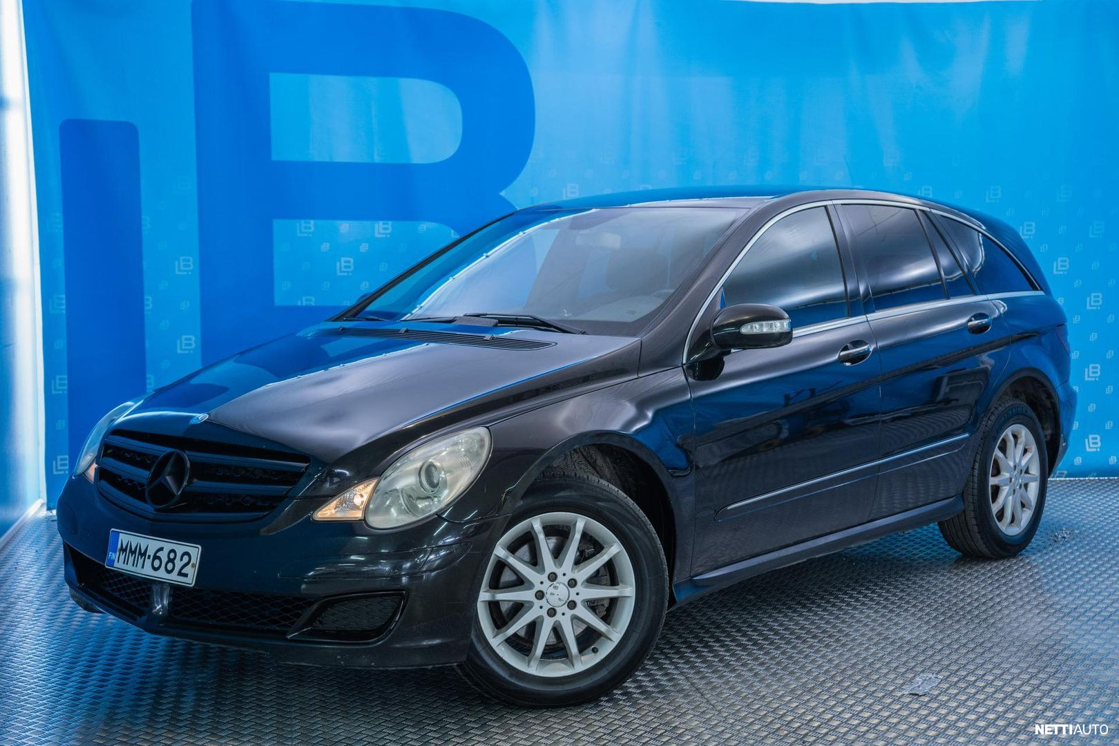 Mercedes-Benz R