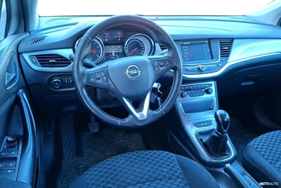 Opel Astra 2018, photo 3/7