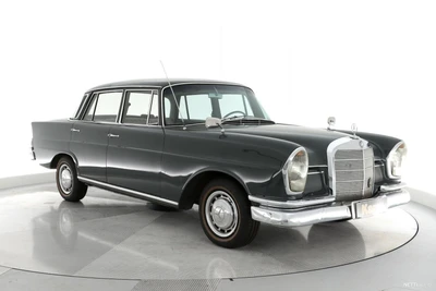 Mercedes-Benz 220 1964, kuva 7/17