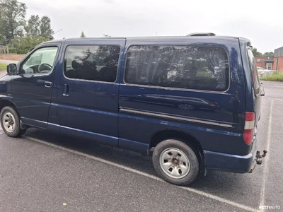 Toyota Hiace Bussi 2007, photo 3/13
