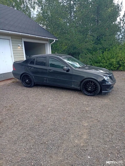 Mercedes-Benz C 180 1.8 kompressor 2003, kuva 2/10