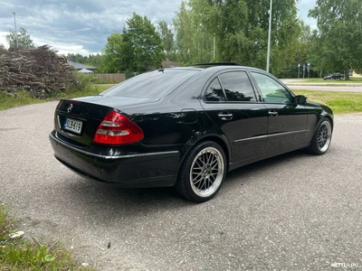 Mercedes-Benz E 2006, kuva 4/9