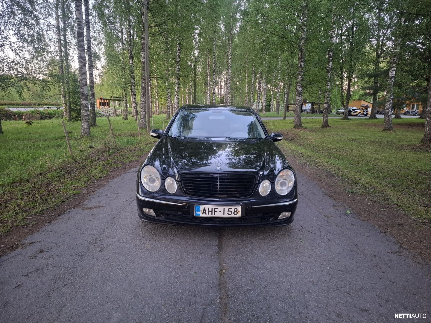 Mercedes-Benz E 320