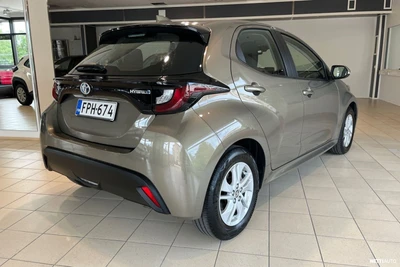 Toyota Yaris 1,5 Hybrid Active 2022, photo 5/10