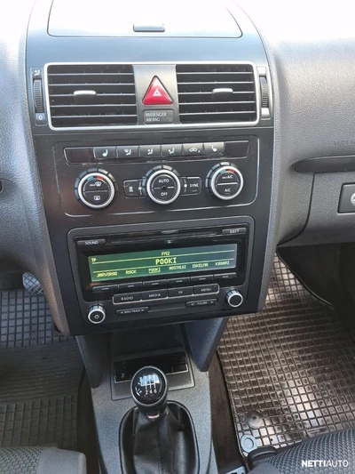 Volkswagen Touran 2014, photo 7/23