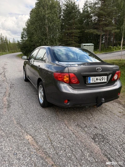 Toyota Corolla 2009, photo 5/9