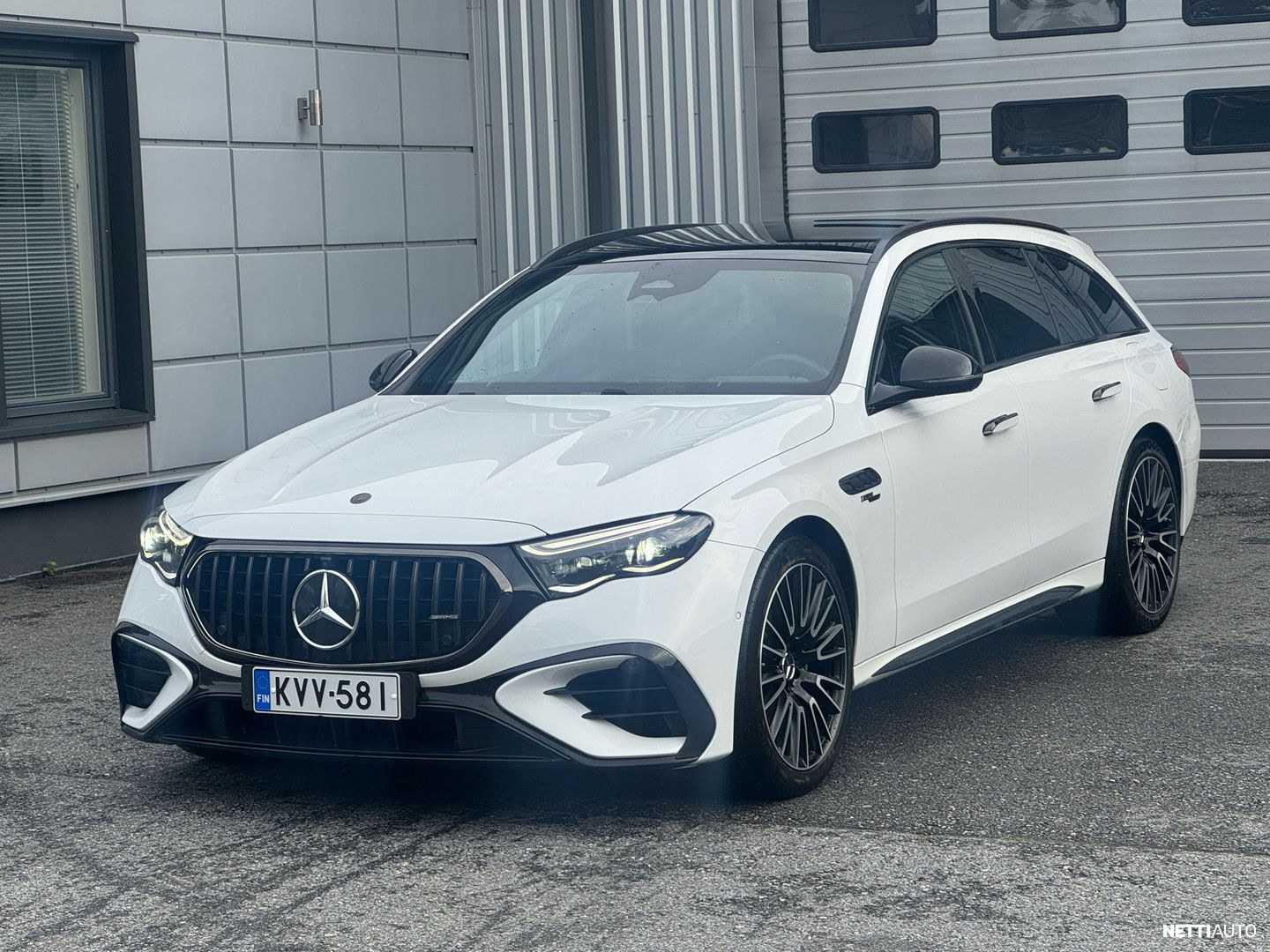 Mercedes-Benz E