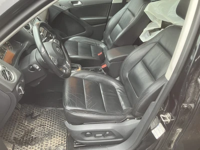 Volkswagen Tiguan 2011, photo 5/19