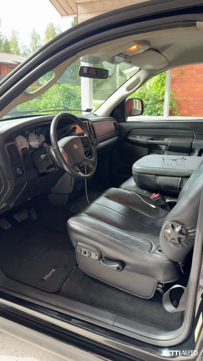 Dodge Ram 2005, kuva 3/8