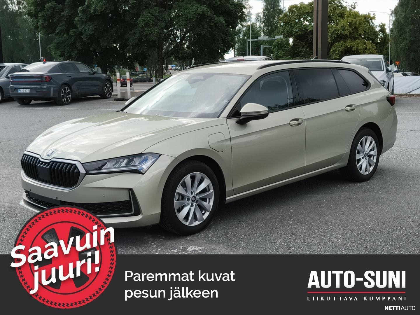 Skoda Superb 2025, photo 5/26