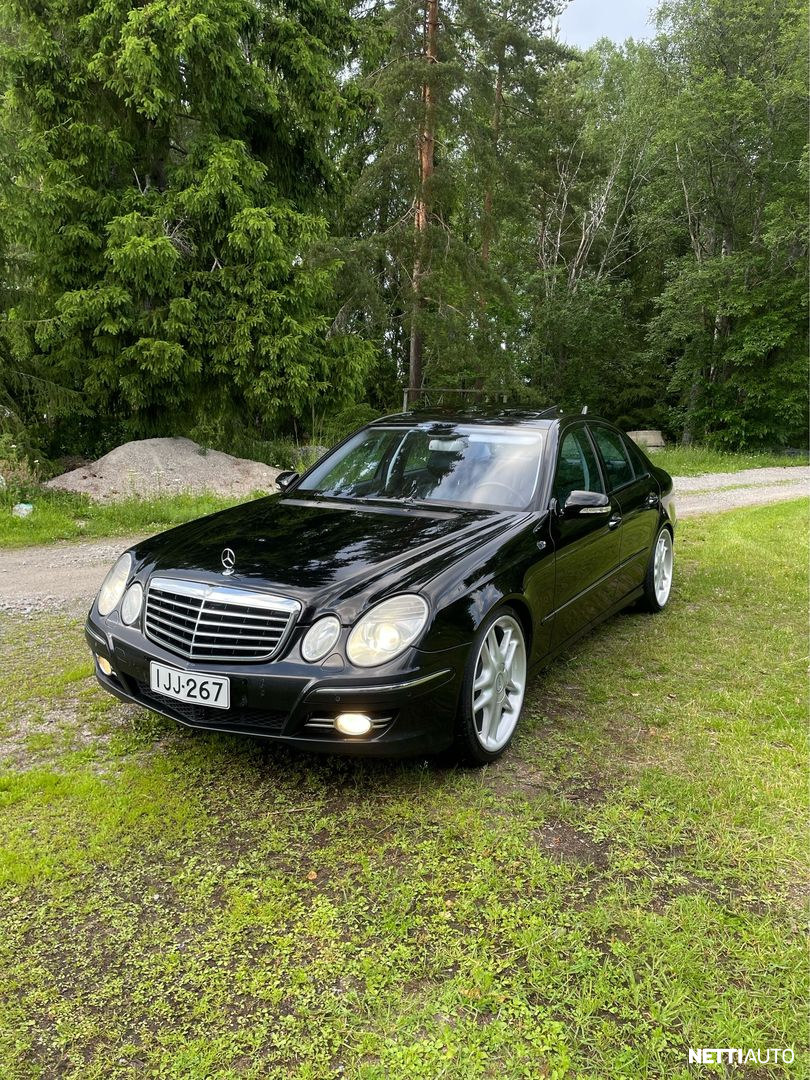 Mercedes-Benz E