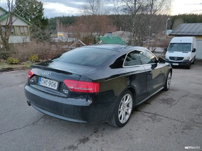 Audi A5 2010 2009, photo 2/5