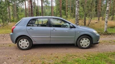 Toyota Corolla 2004, kuva 6/10