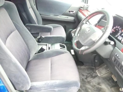 Toyota Vellfire 2008, kuva 5/13