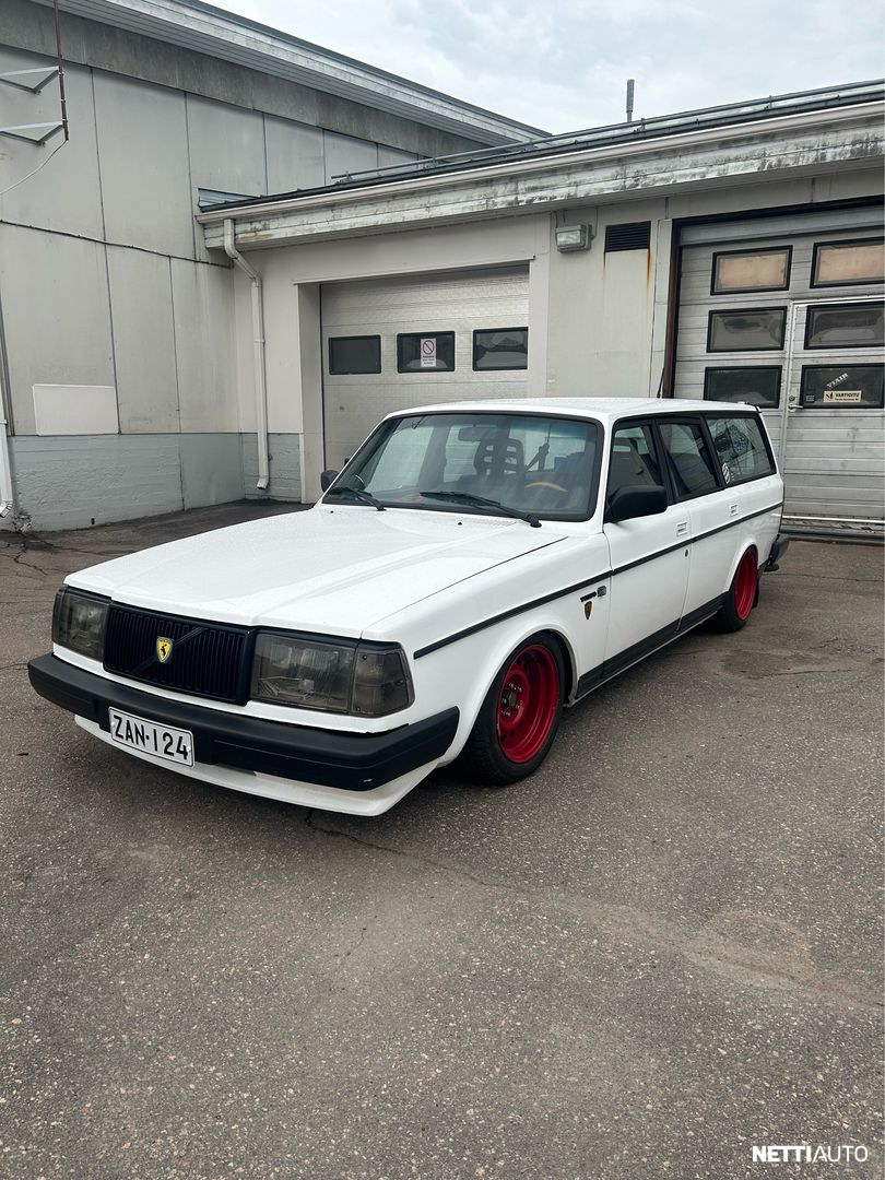 Volvo 240