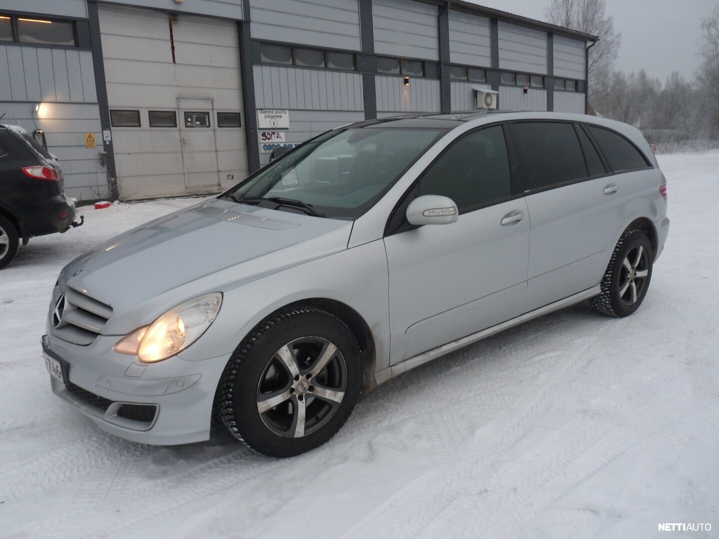 Mercedes-Benz R