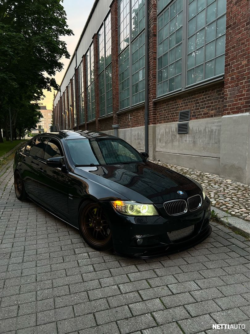 BMW 335
