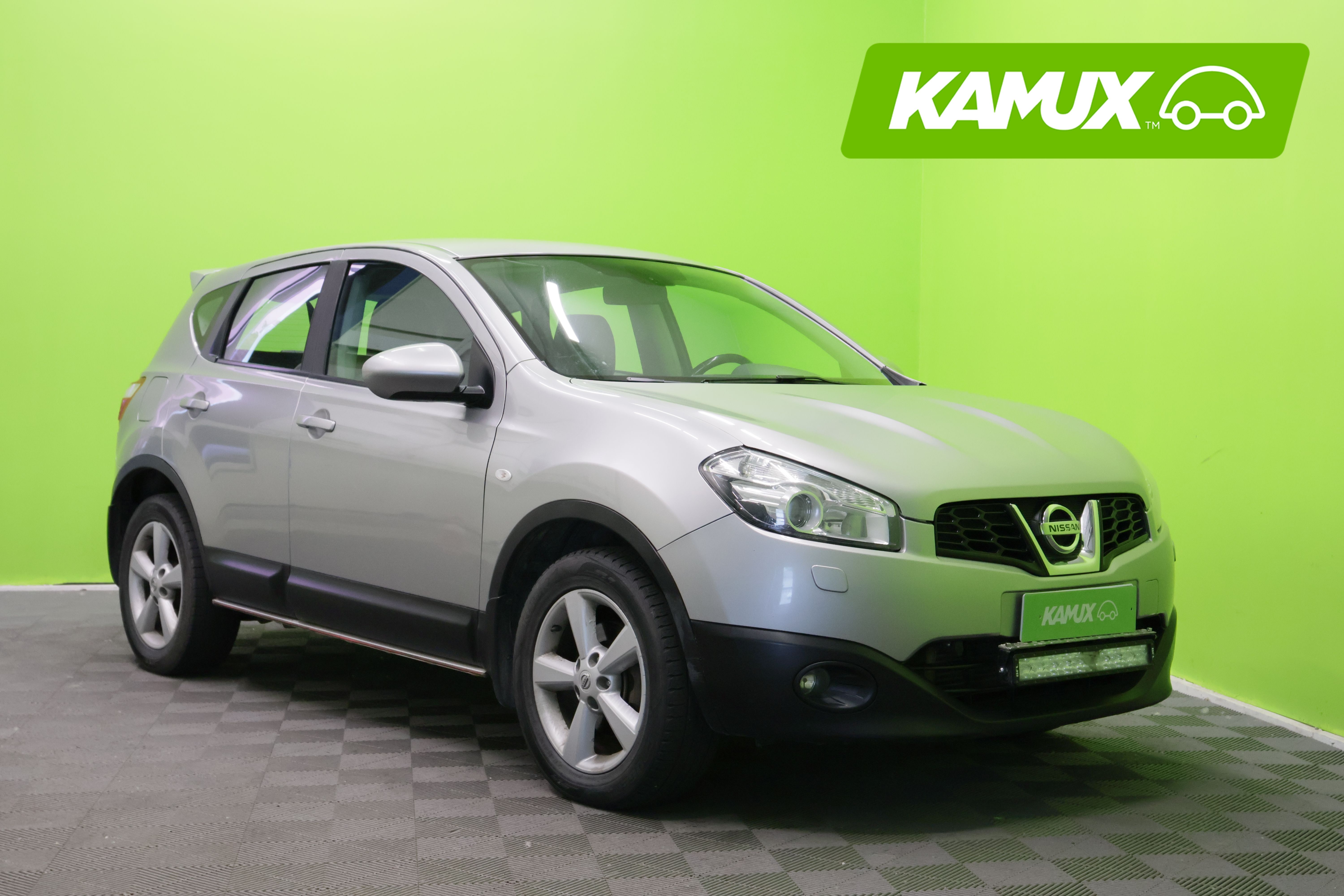 Nissan Qashqai 2,0dCi DPF Acenta 4WD 6A/T Connect MY11 **METSÄMIEHEN UNELMA**