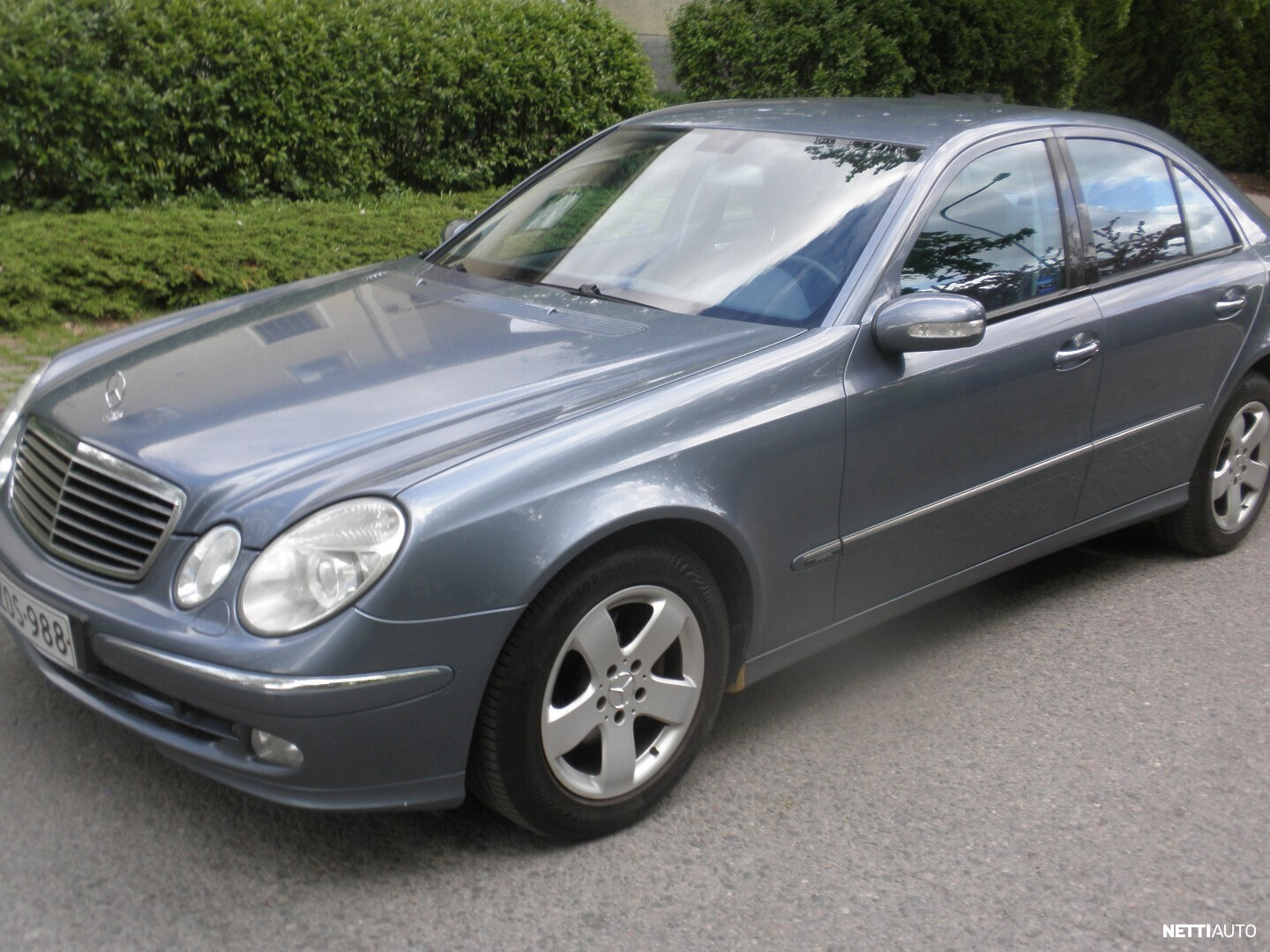 Mercedes-Benz E