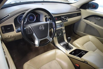 Volvo V70 2011, photo 3/10