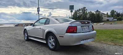 Ford Mustang 2000, photo 5/11