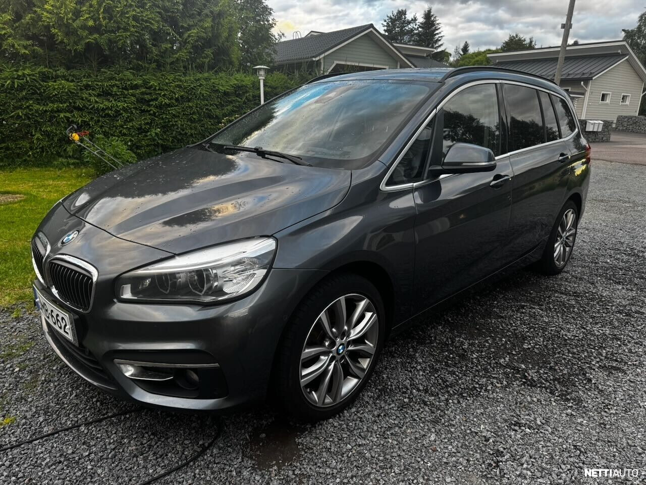 BMW 220