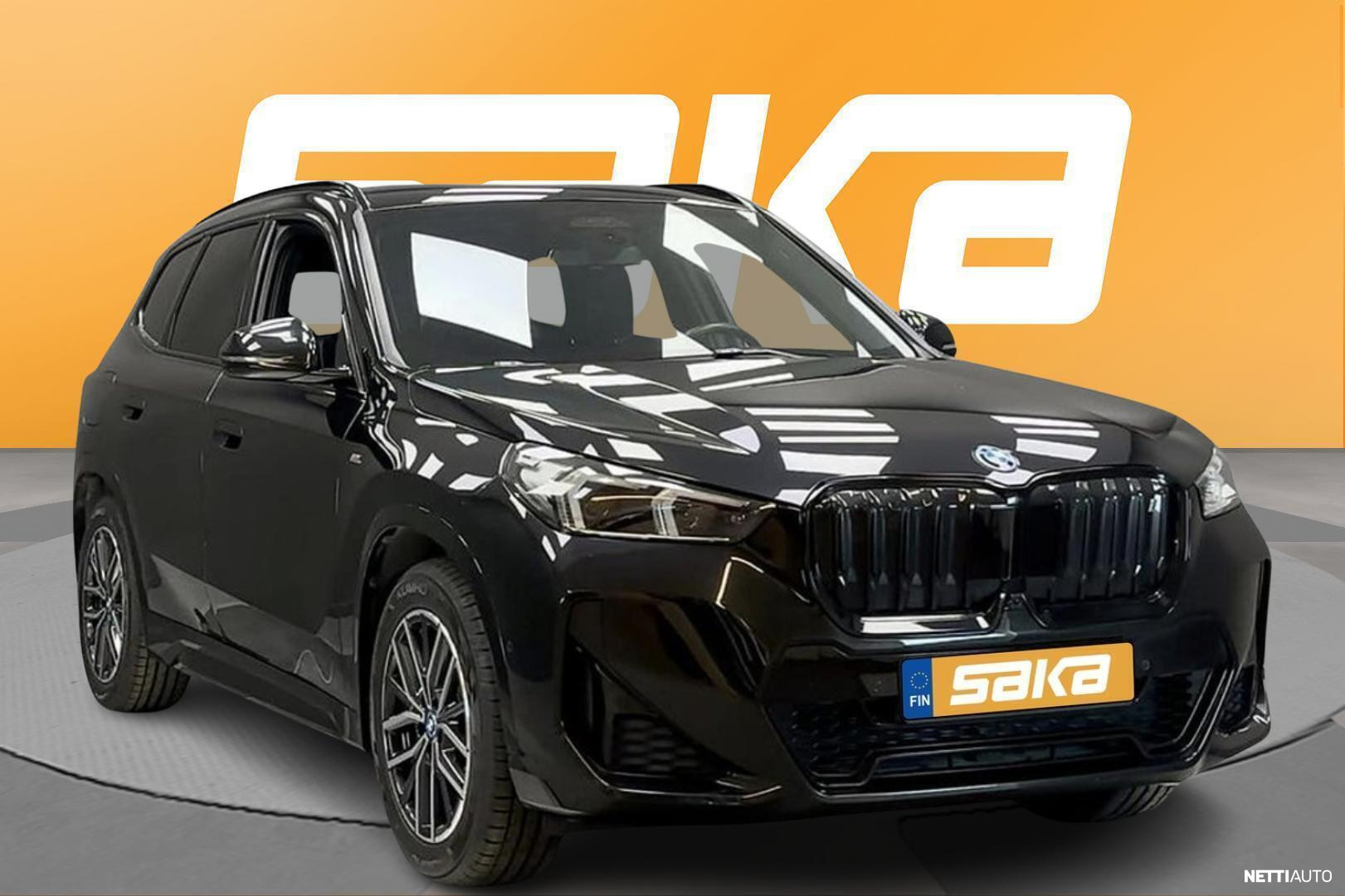 BMW iX1