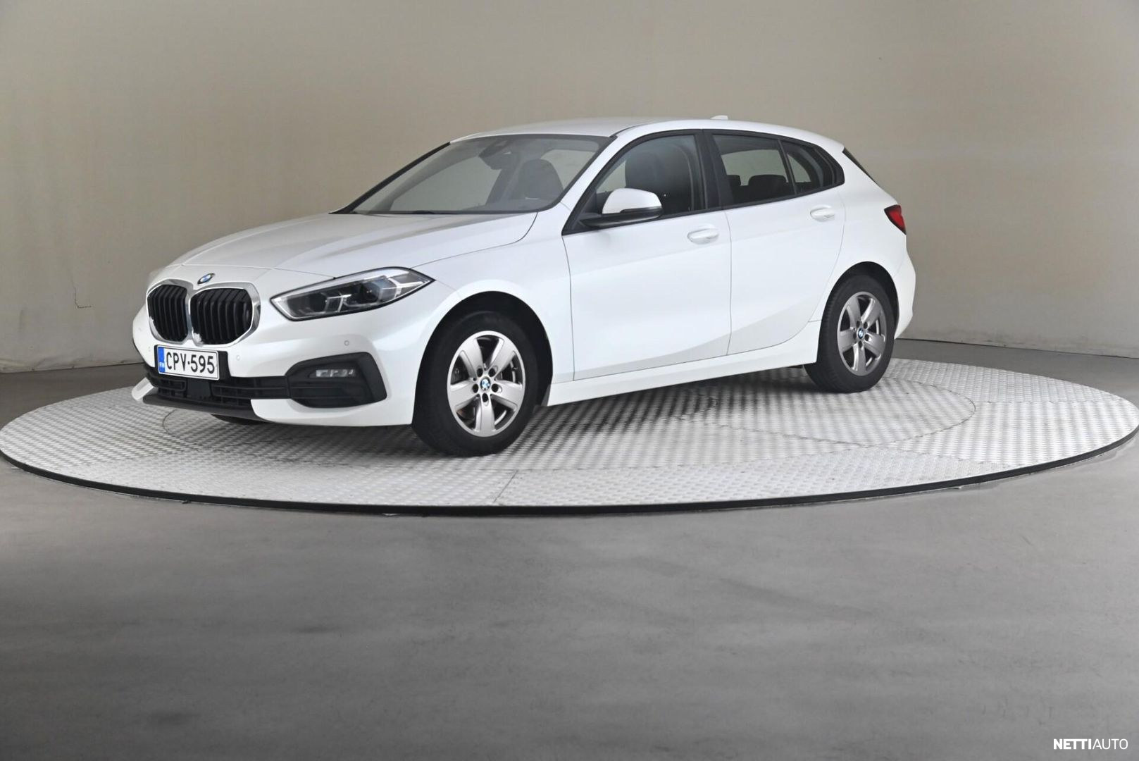 BMW 118