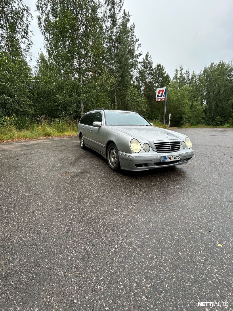 Mercedes-Benz 240