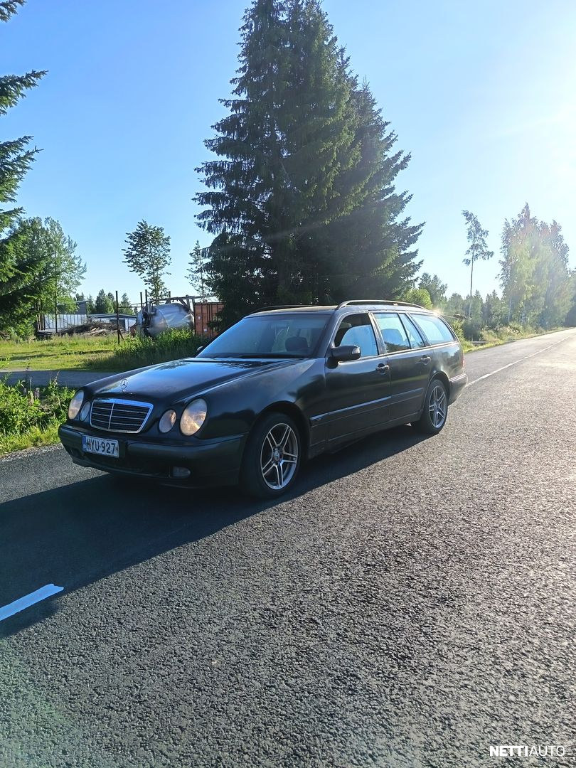 Mercedes-Benz 270