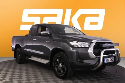Toyota Hilux Extra Cab 4WD 2,4D Active 2024, photo 1/28