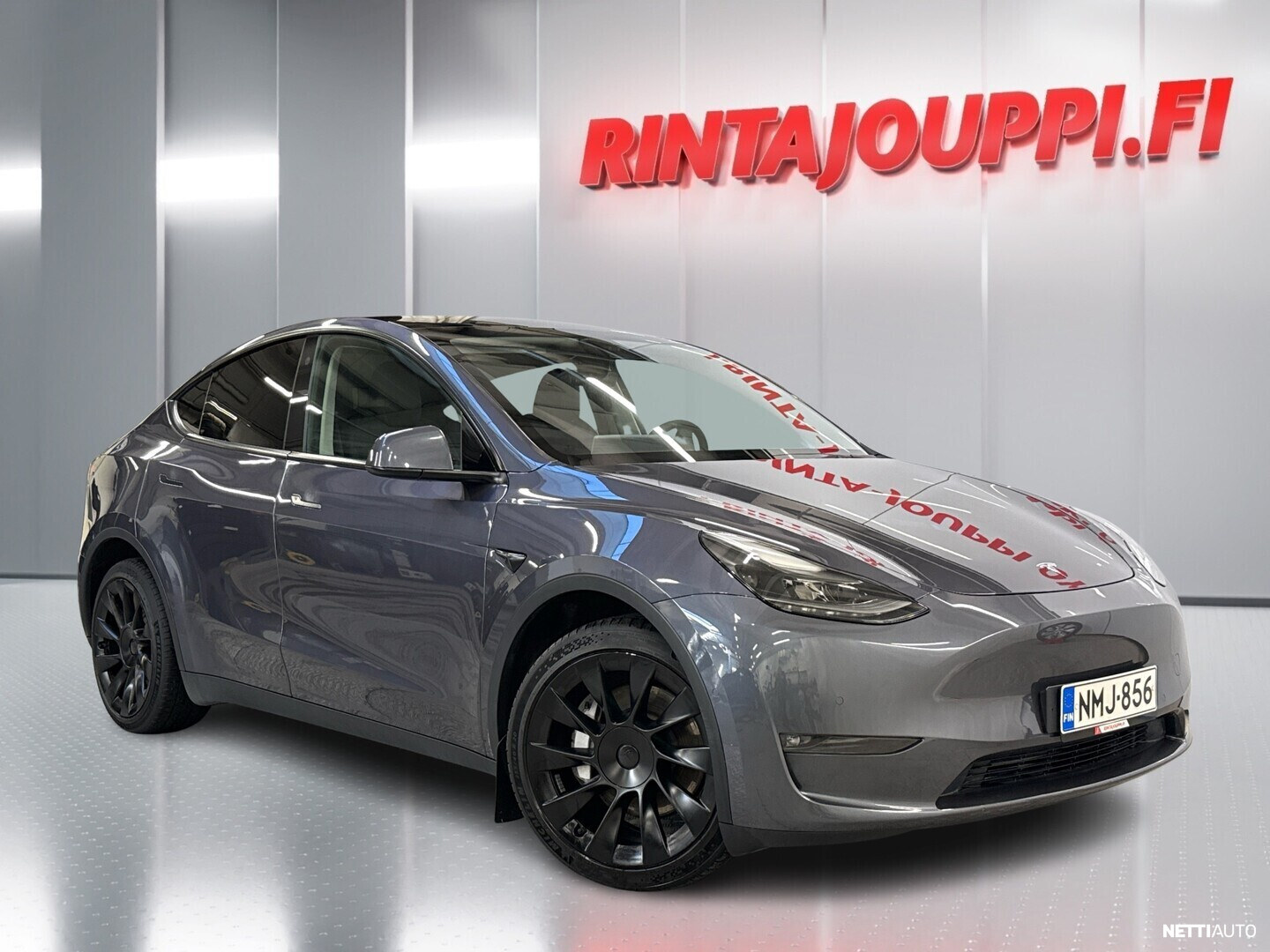 Tesla Model Y Long Range