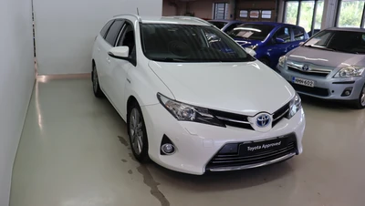 Toyota Auris 2015, kuva 6/10